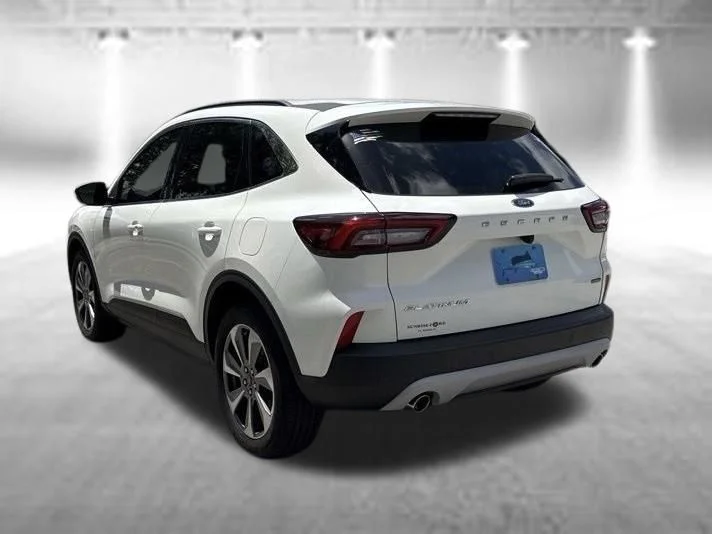 Certified Used 2023 Star White Ford Platinum image 7