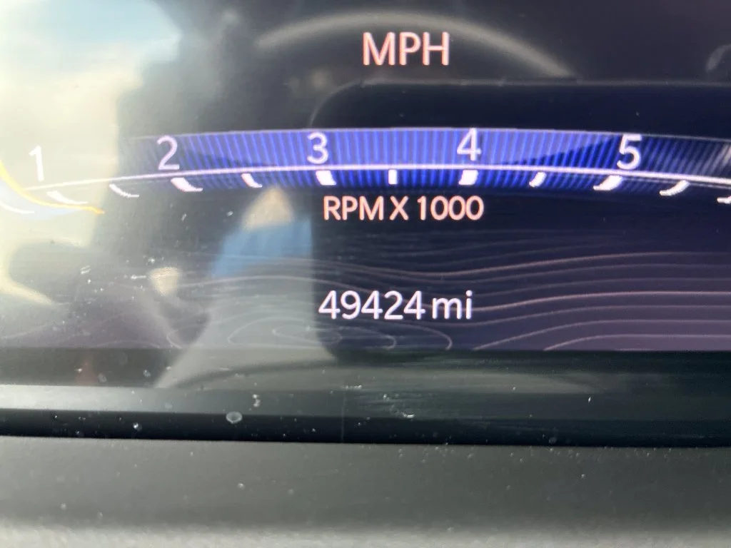 Used 2024 Red Jeep Altitude image 17
