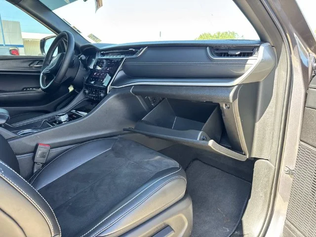 Used 2025 Gray Jeep Altitude X image 51