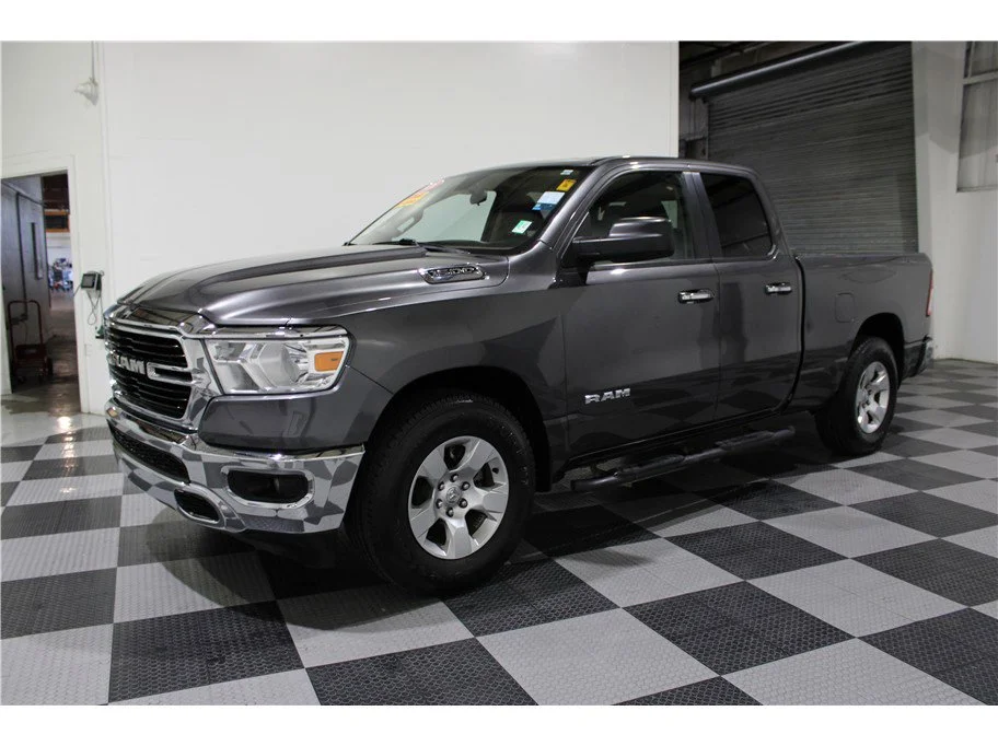 Used 2020 Granite Crystal Metallic Clearcoat Ram Big Horn image 7