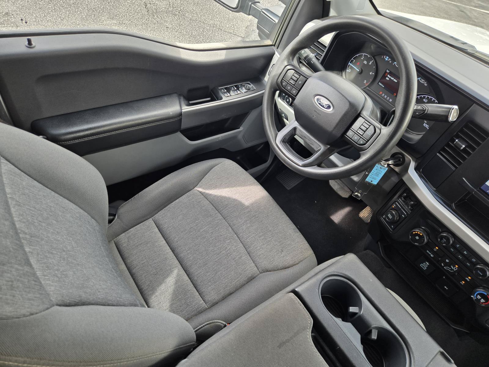 Used 2024 Oxford White Clearcoat Ford XL image 18