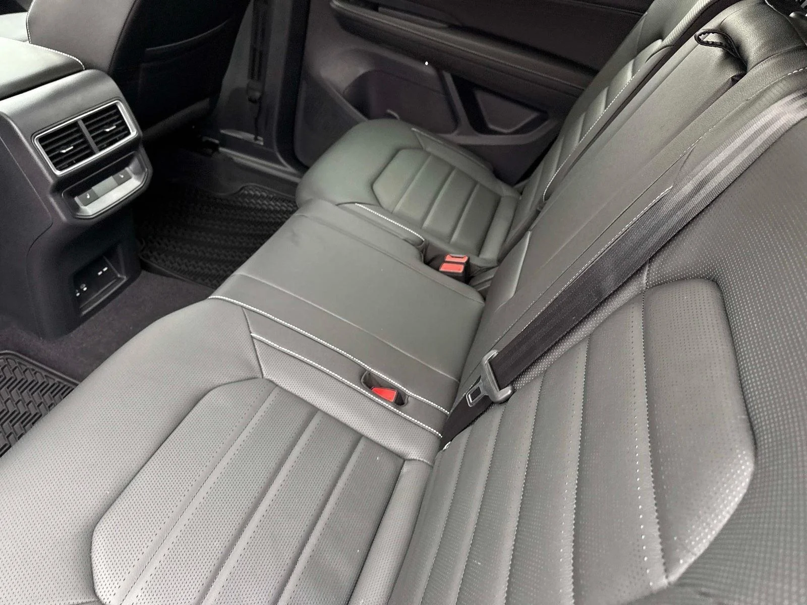 2026 Volkswagen Atlas Cross Sport SEL - Photo 14