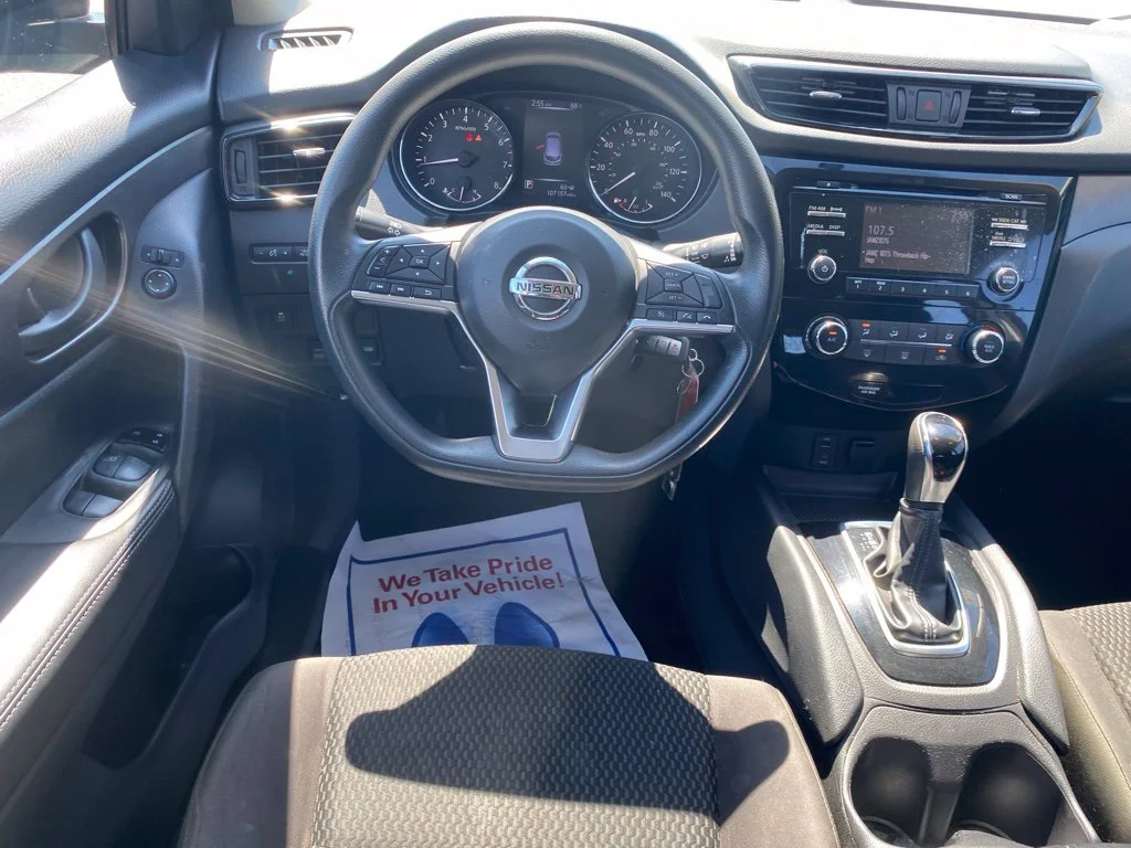 Used 2017 Black Nissan S image 9