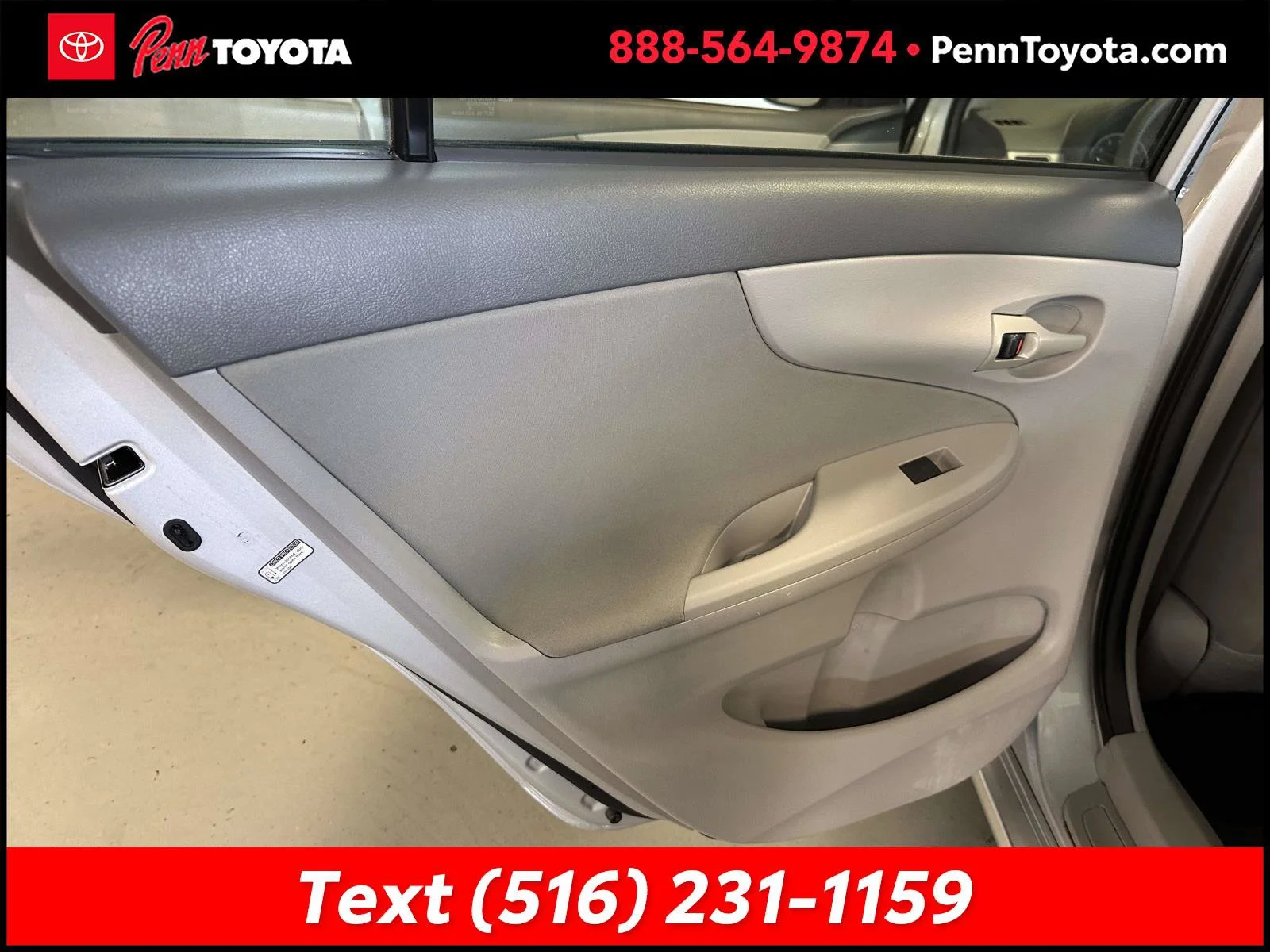 Used 2009 Classic Silver Metallic Toyota LE image 18