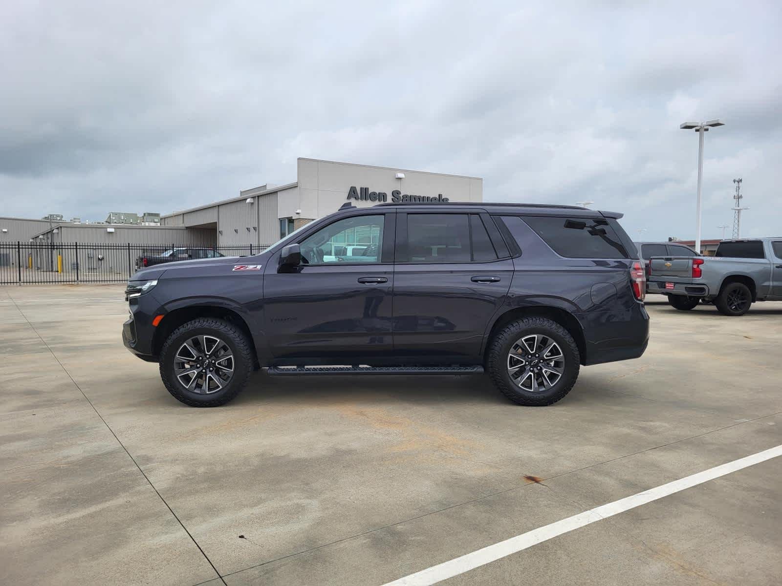 Used 2023 Dark Ash Metallic Chevrolet Z71 image 2