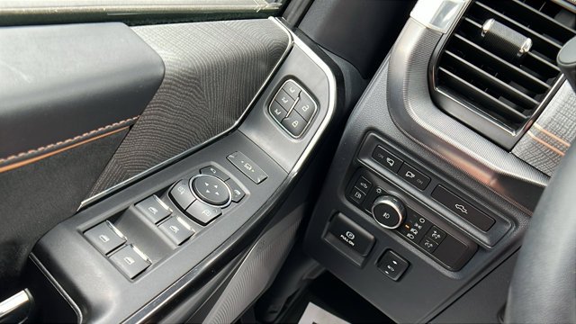 Used 2022 Silver Ford  image 39