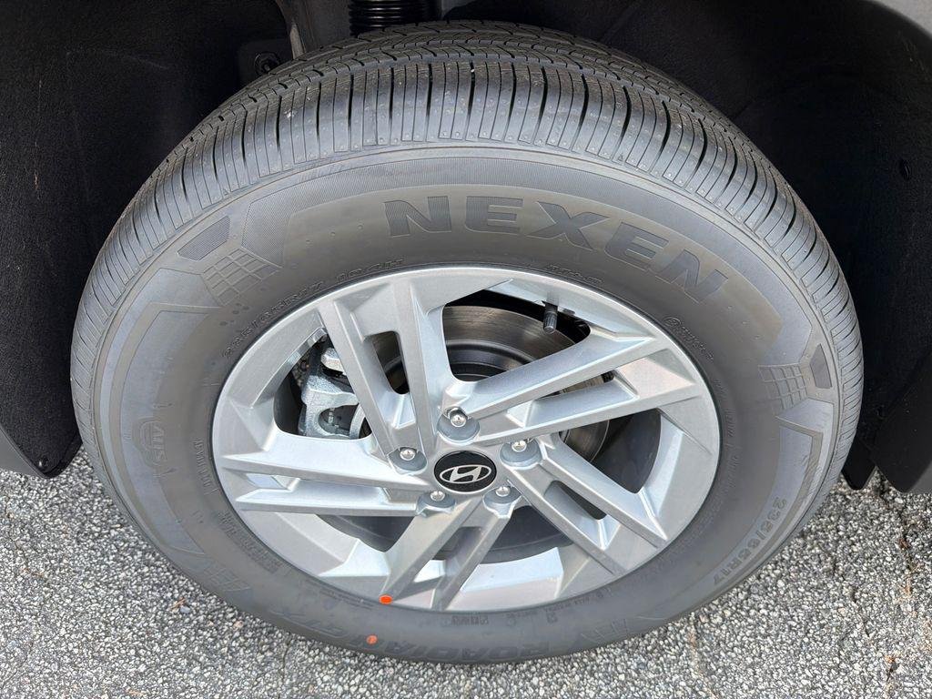 New 2026 Gray Hyundai SE FWD image 17
