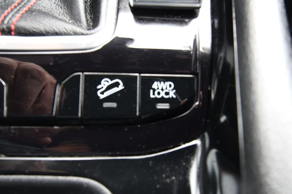 Used 2025 Black Jeep Trailhawk image 26