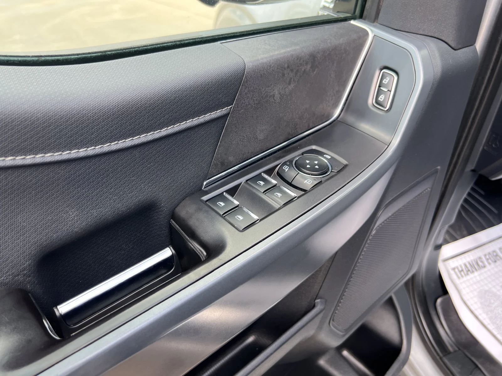 Used 2024 Silver Ford XLT image 16