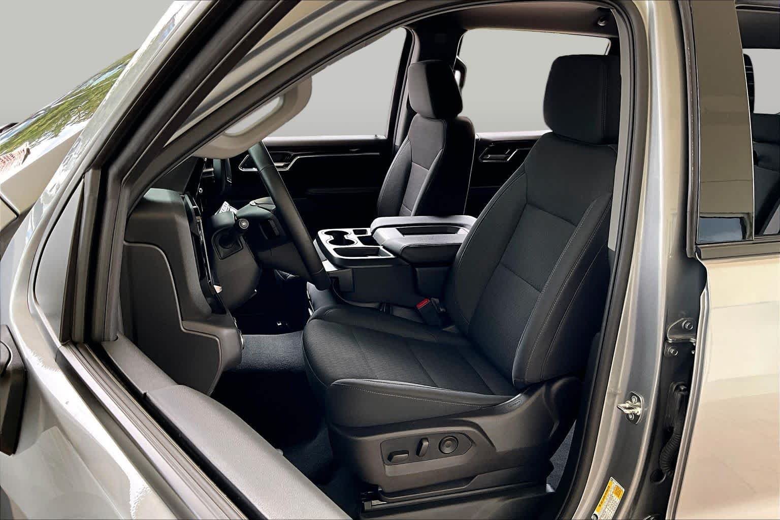 Used 2026 Sterling Metallic GMC Elevation image 7