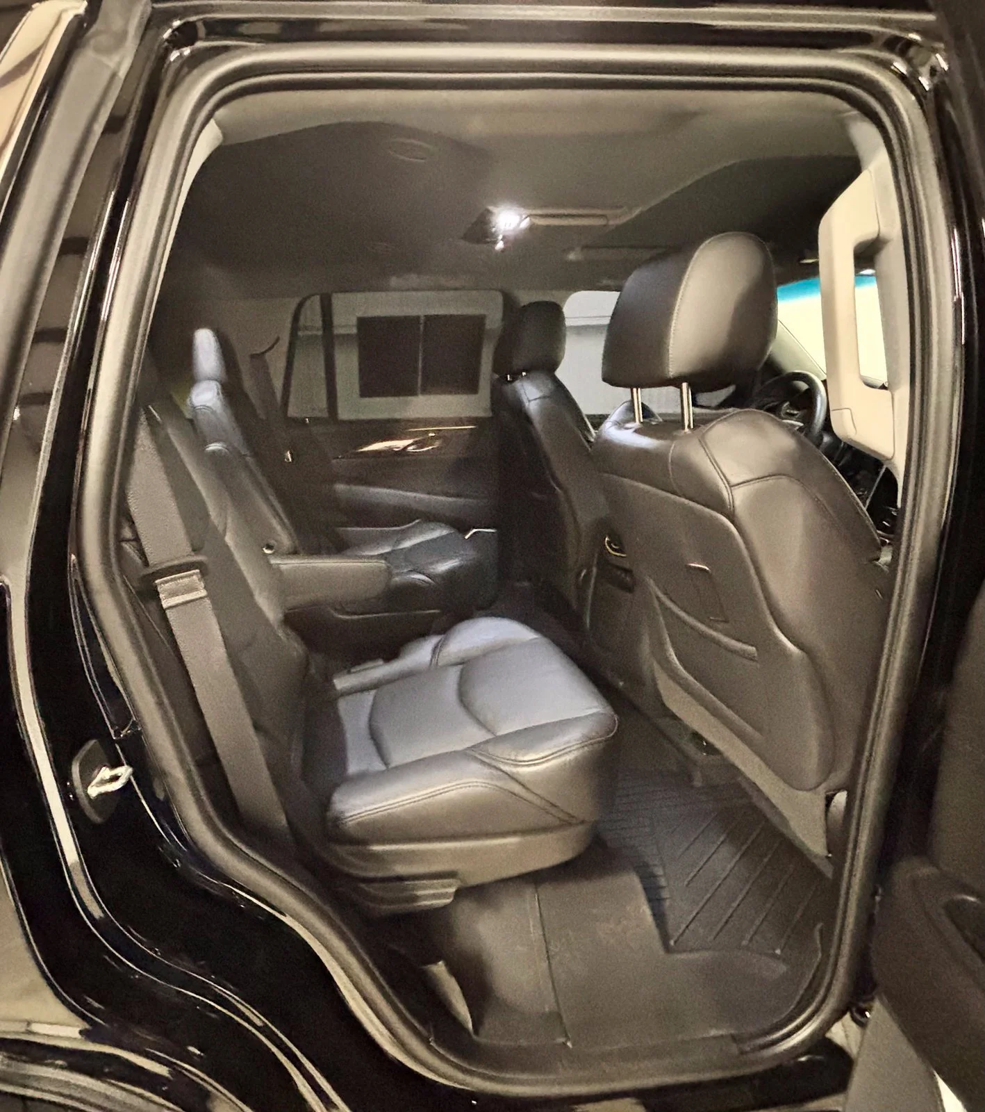 Used 2019 Black Cadillac Luxury image 20