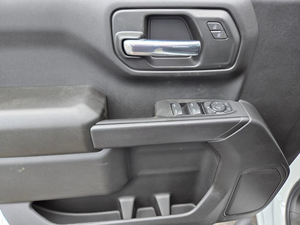 2026 Chevrolet Silverado 1500 Custom - Photo 9