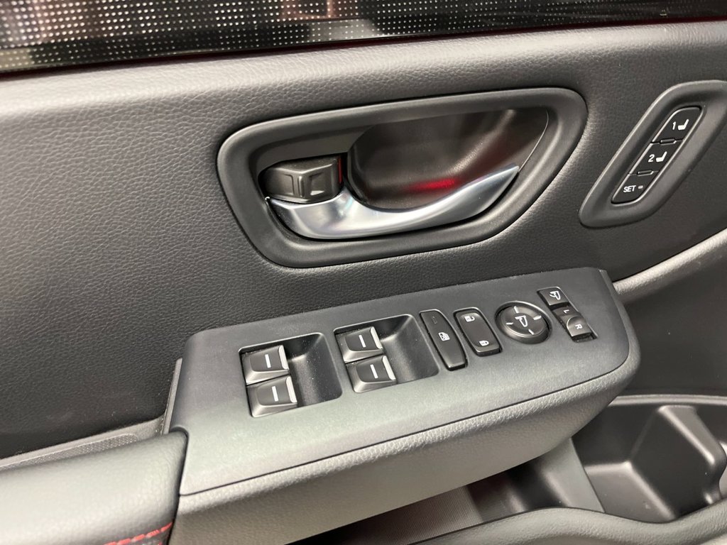 2025 Honda Pilot Black Edition - Photo 11