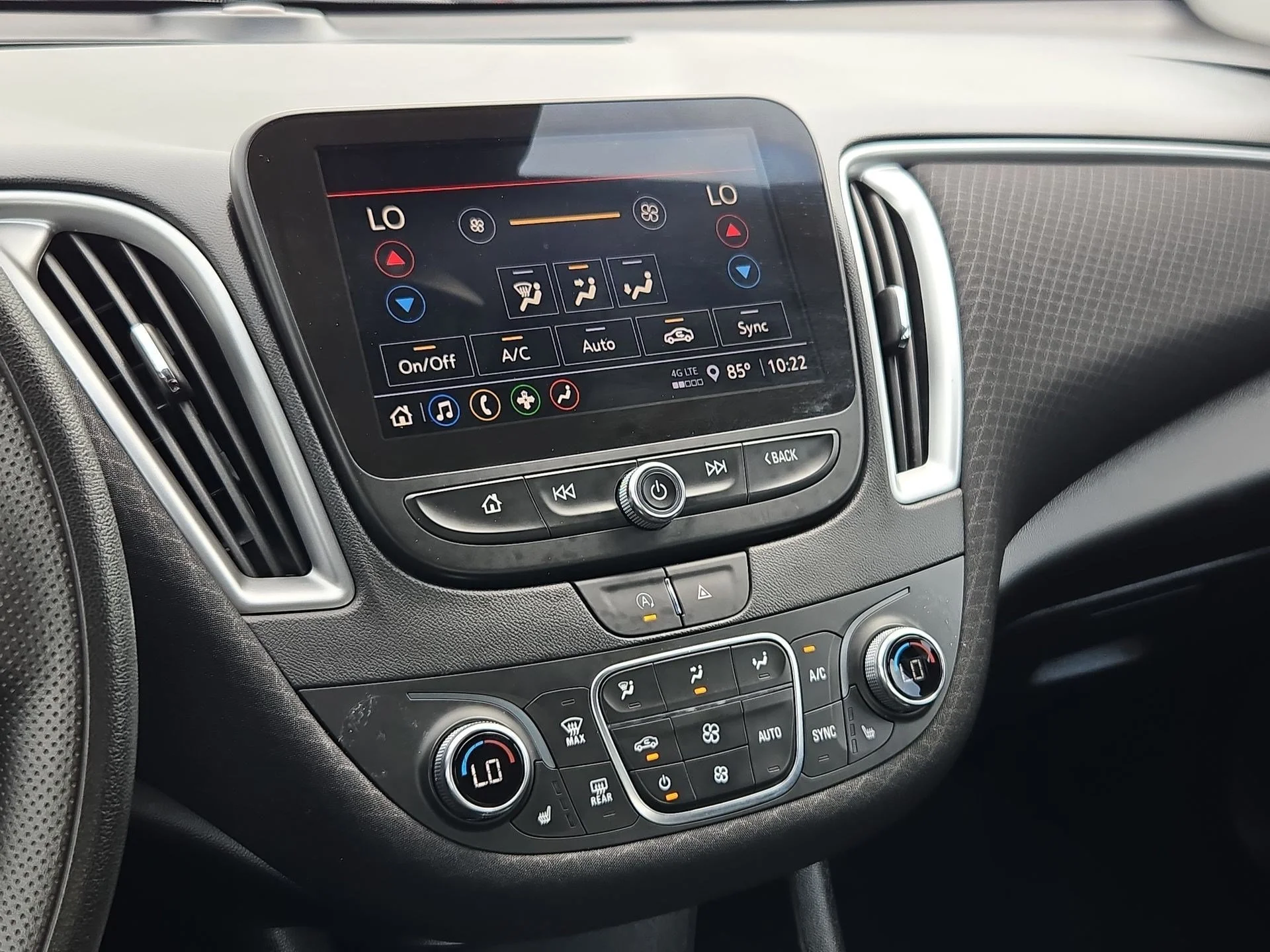 Used 2024 Lakeshore Blue Metallic Chevrolet LT image 24