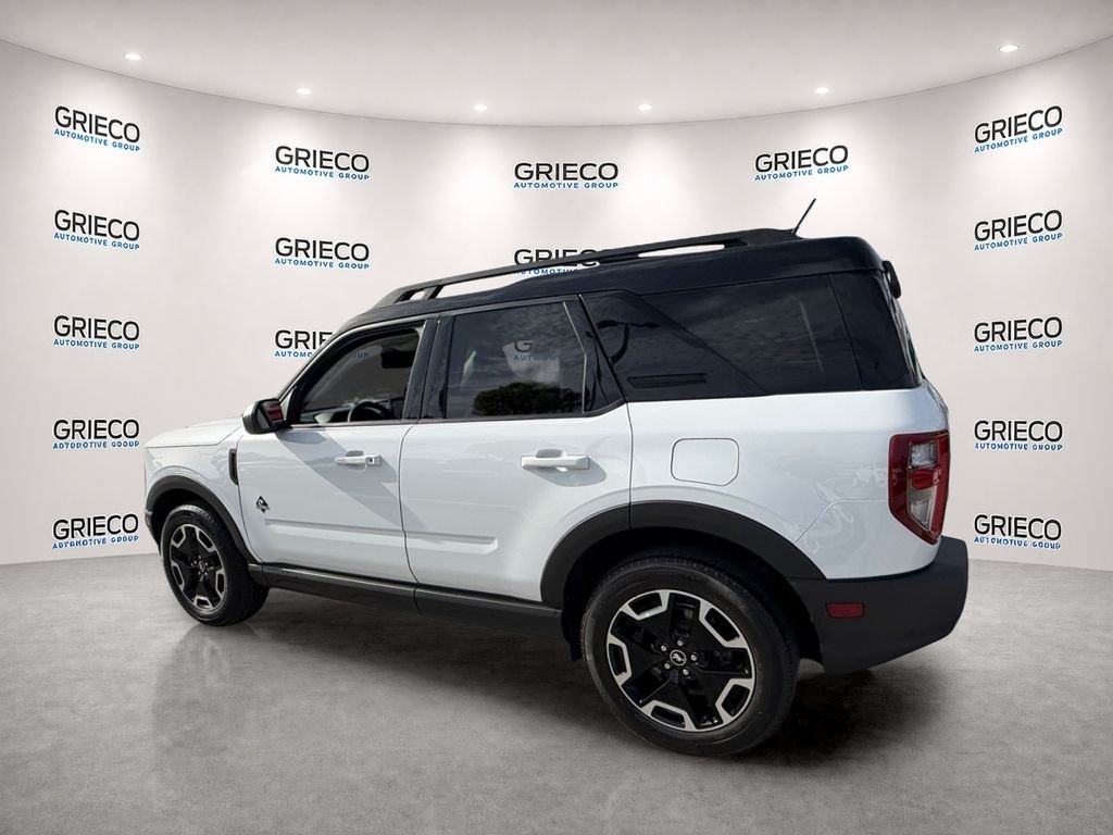 Used 2022 White Ford Outer Banks image 5