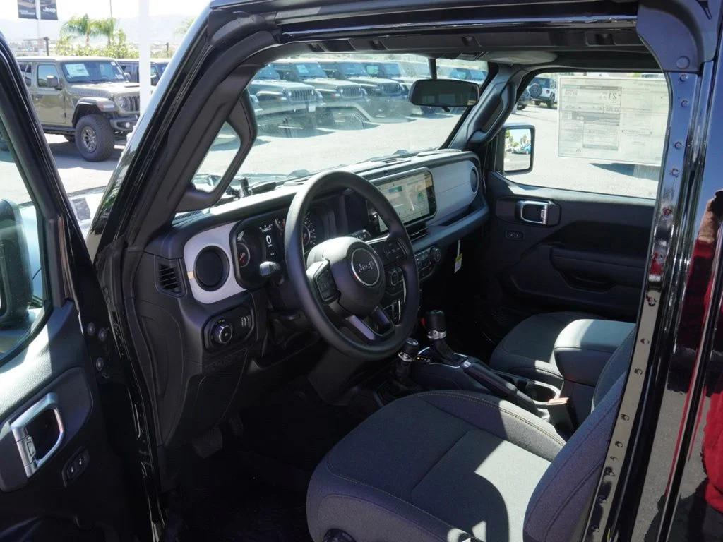 New 2026 Black Clear-Coat Exterior Paint Jeep Sport image 18