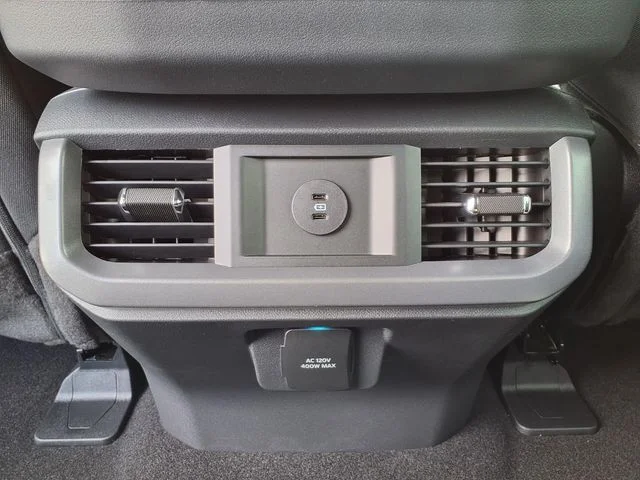 New 2026 Avalanche Ford XLT image 8