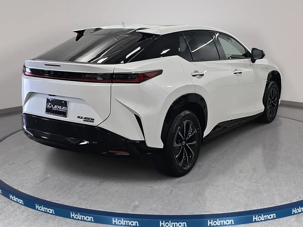 New 2026 Oxygen White Lexus PREMIUM AWD image 5