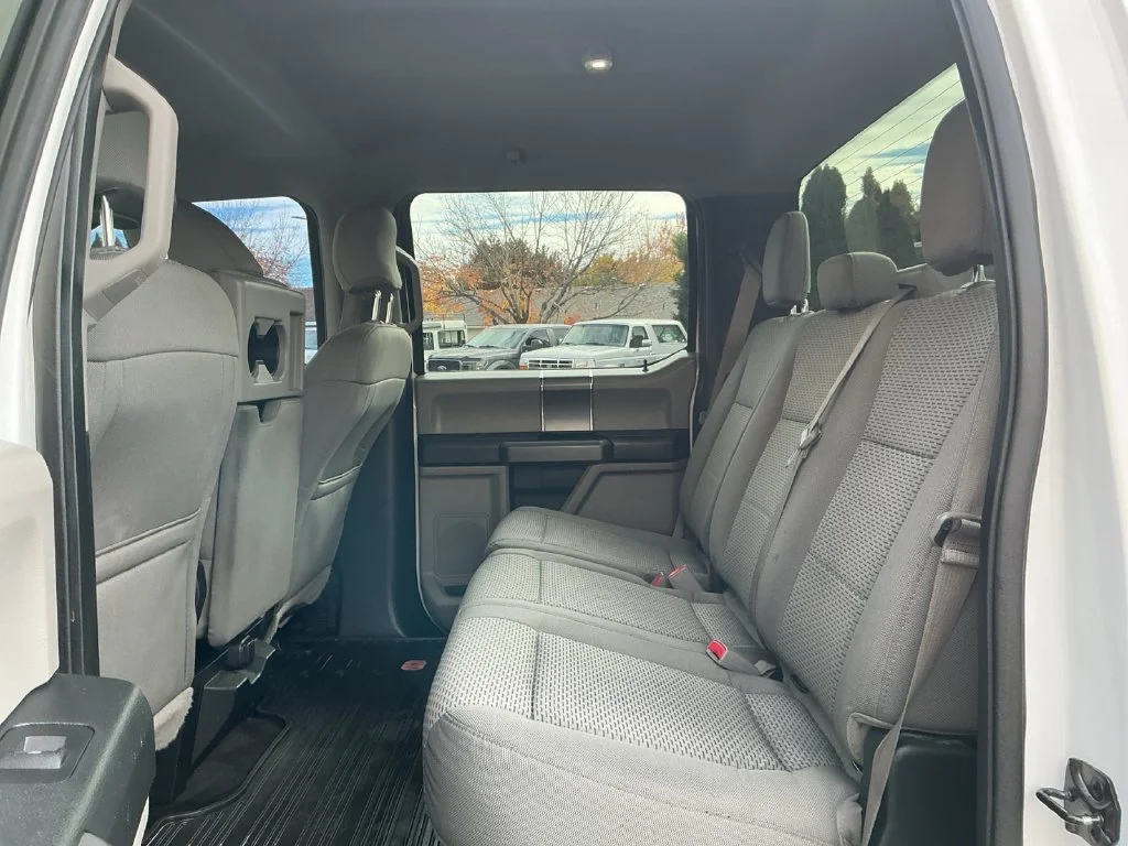 Used 2016 White Ford XLT image 27