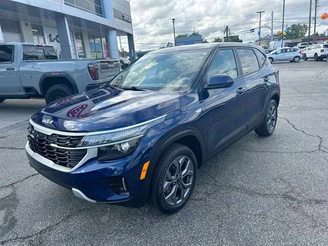 Used 2025 Blue Kia LX image 11