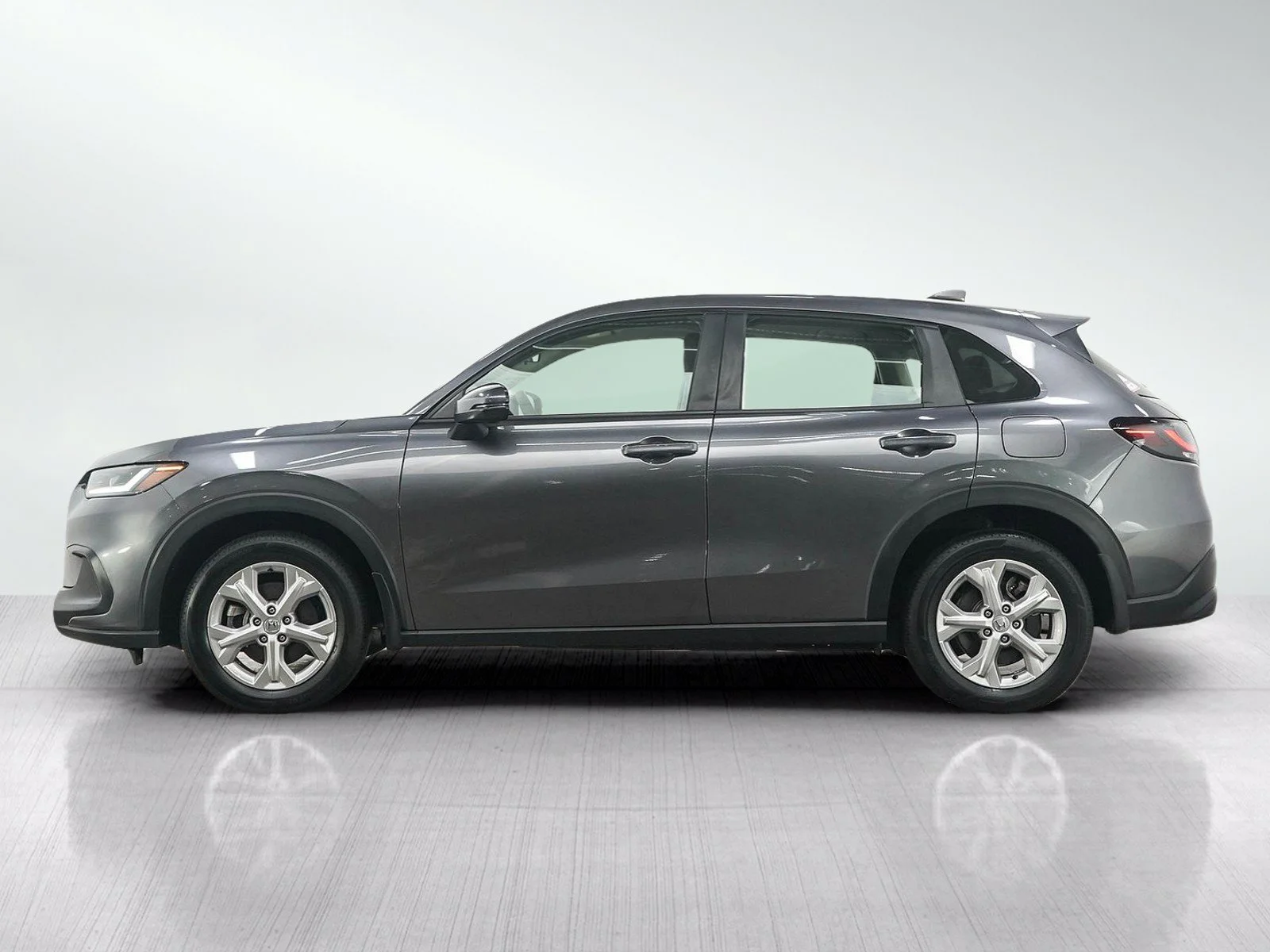 Used 2024 Honda HR-V LX with VIN 3CZRZ2H34RM768897 for sale in Burnsville, Minnesota