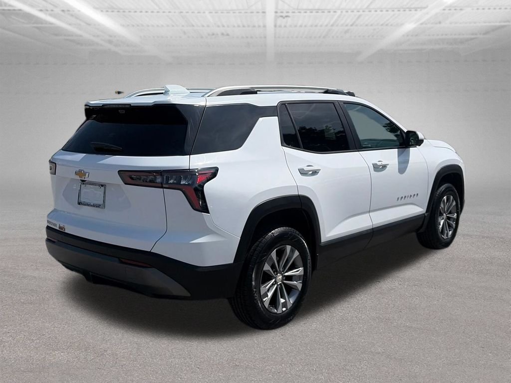 Used 2025 White Chevrolet LT image 6