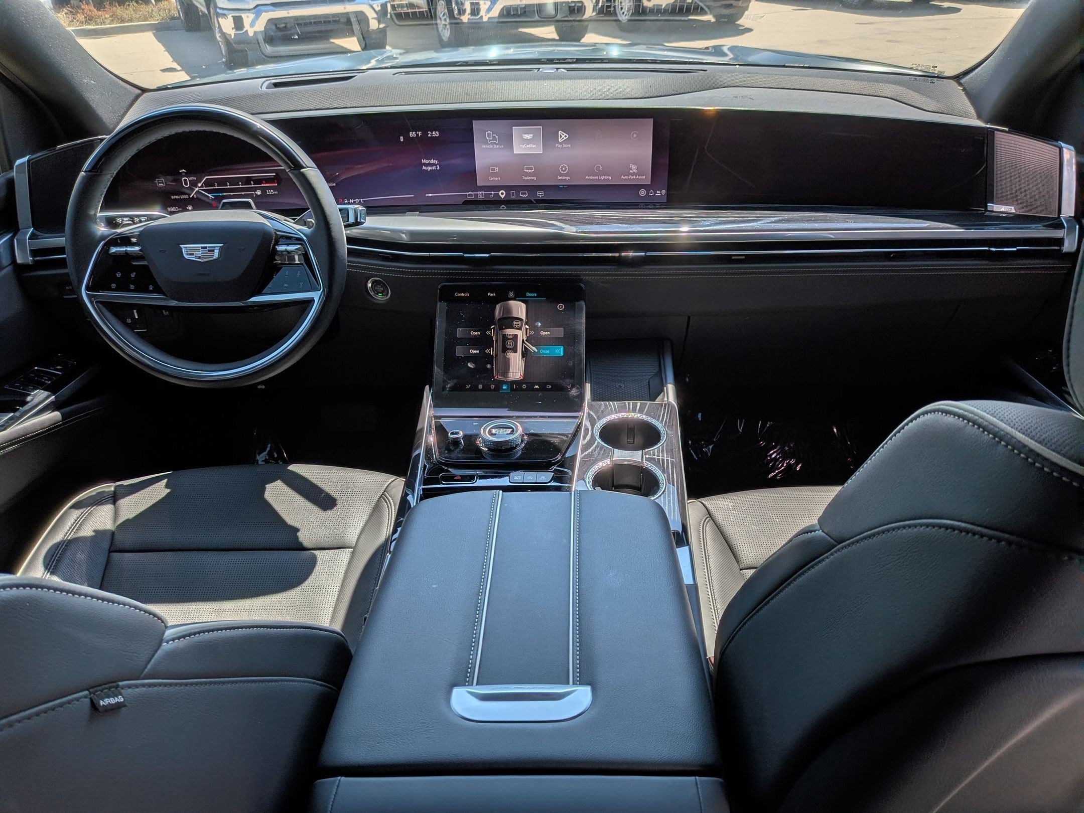 Used 2025 Aegean Stone Cadillac Sport image 27