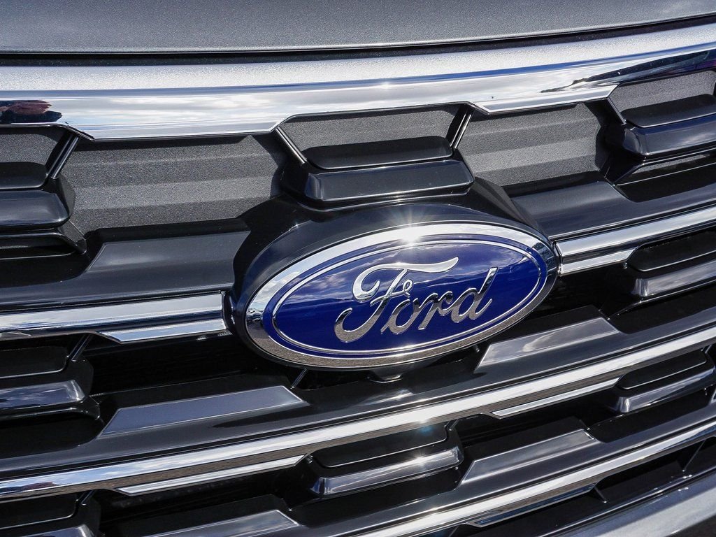 New 2026 Carbonized Gray Metallic Ford Active image 11
