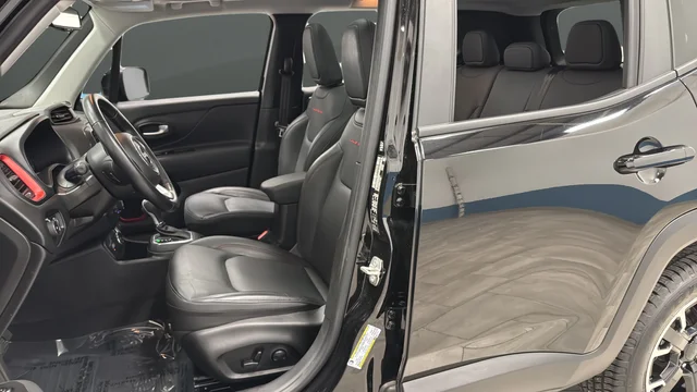 Used 2023 Black Clearcoat Jeep Trailhawk image 9