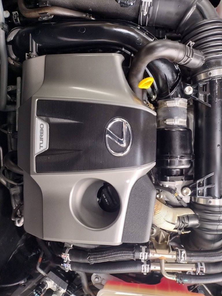Used 2017 Silver Lexus 200t image 7