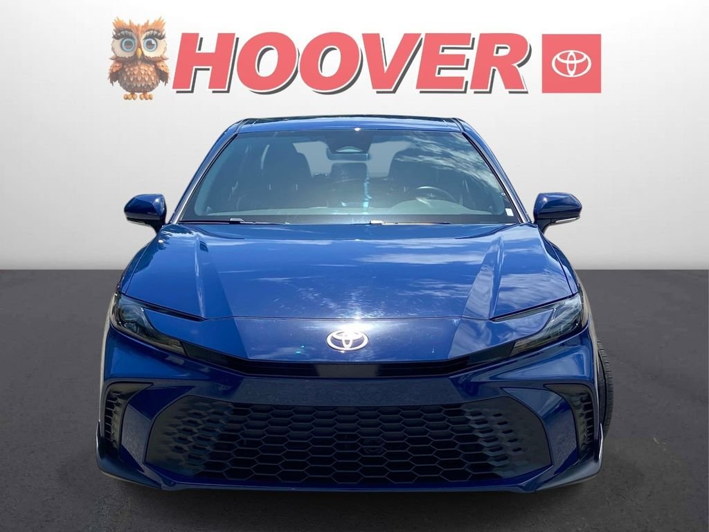 2025 Toyota Camry SE - Photo 9