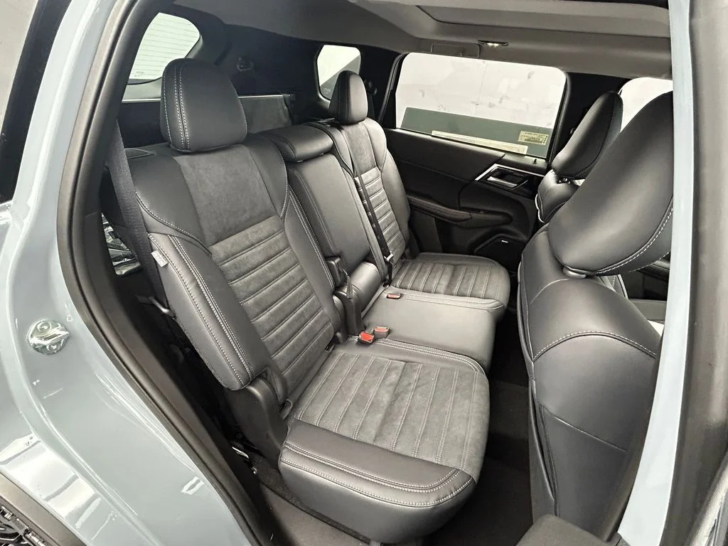 2025 Mitsubishi Outlander Trail Edition - Photo 51