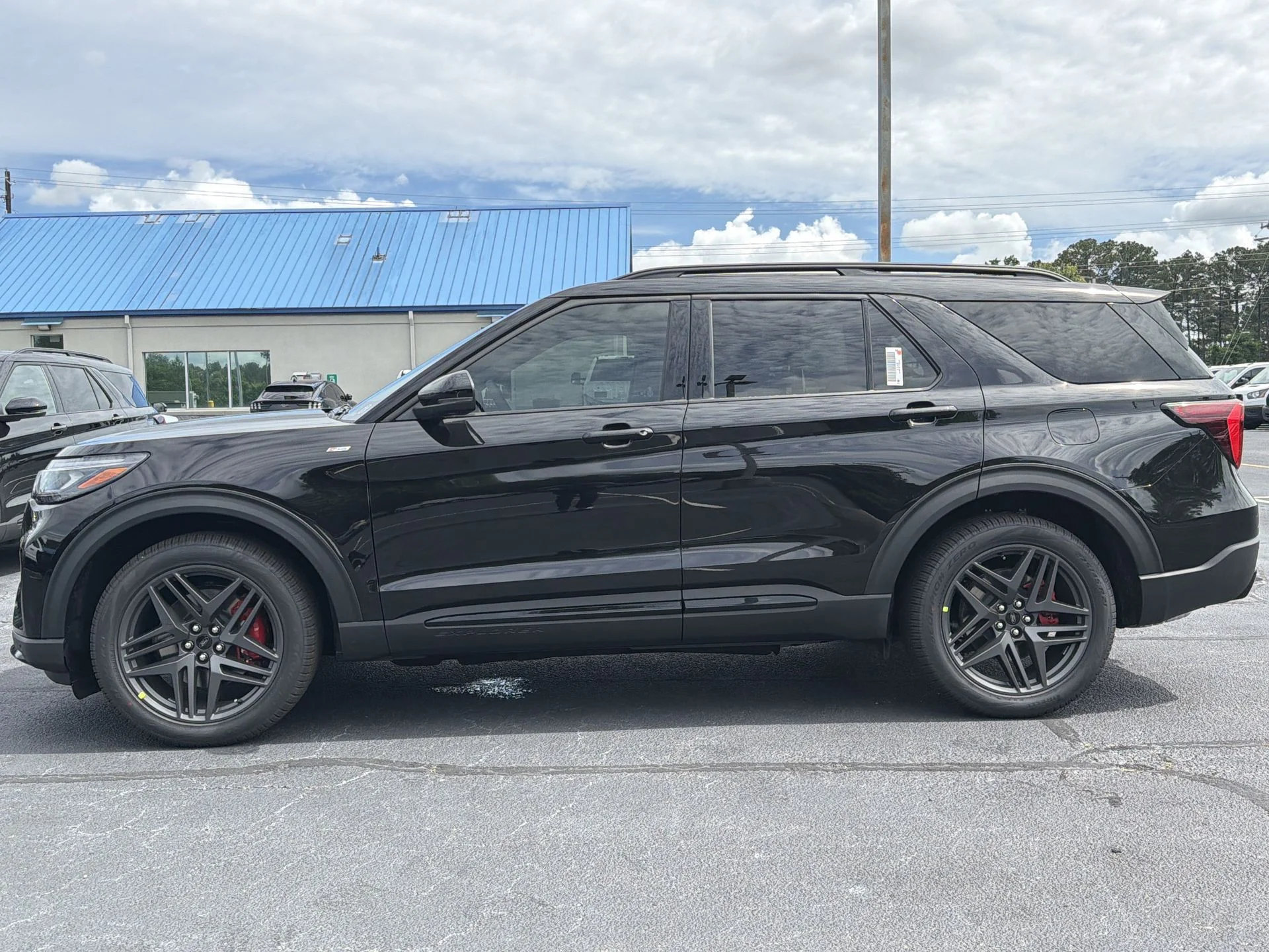 New 2026 Agate Black Metallic Ford ST-Line image 26