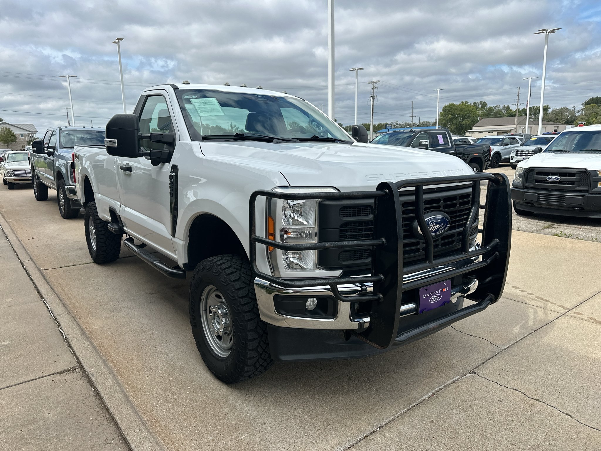 Used 2023 Oxford White Ford XL image 7