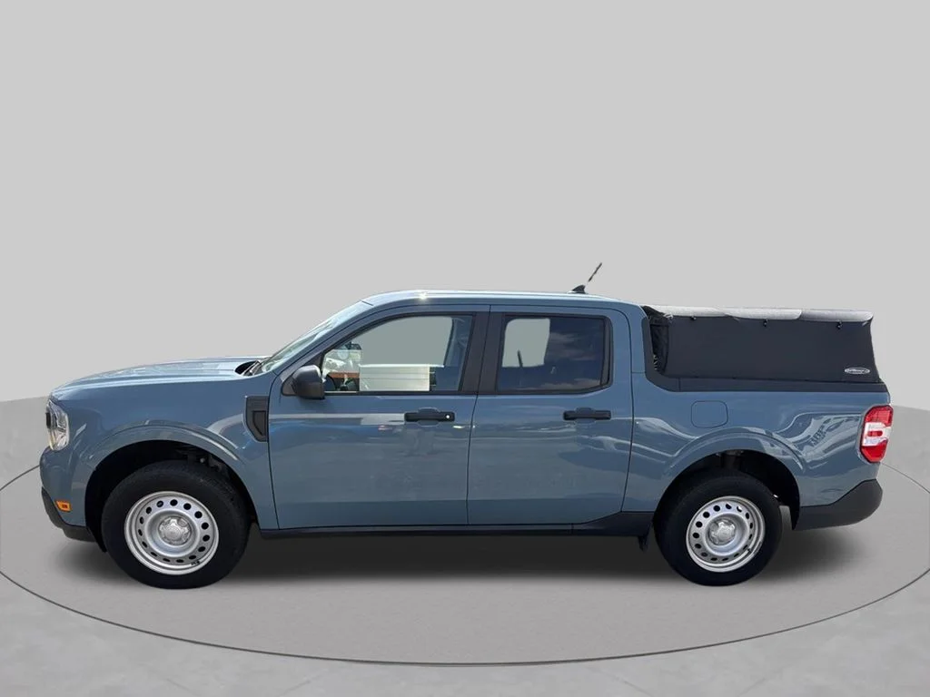 Used 2023 Blue Ford XL image 4