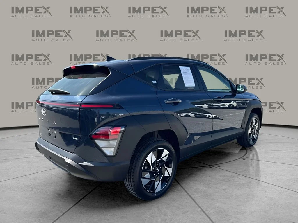 Used 2024 Blue Hyundai SEL image 5