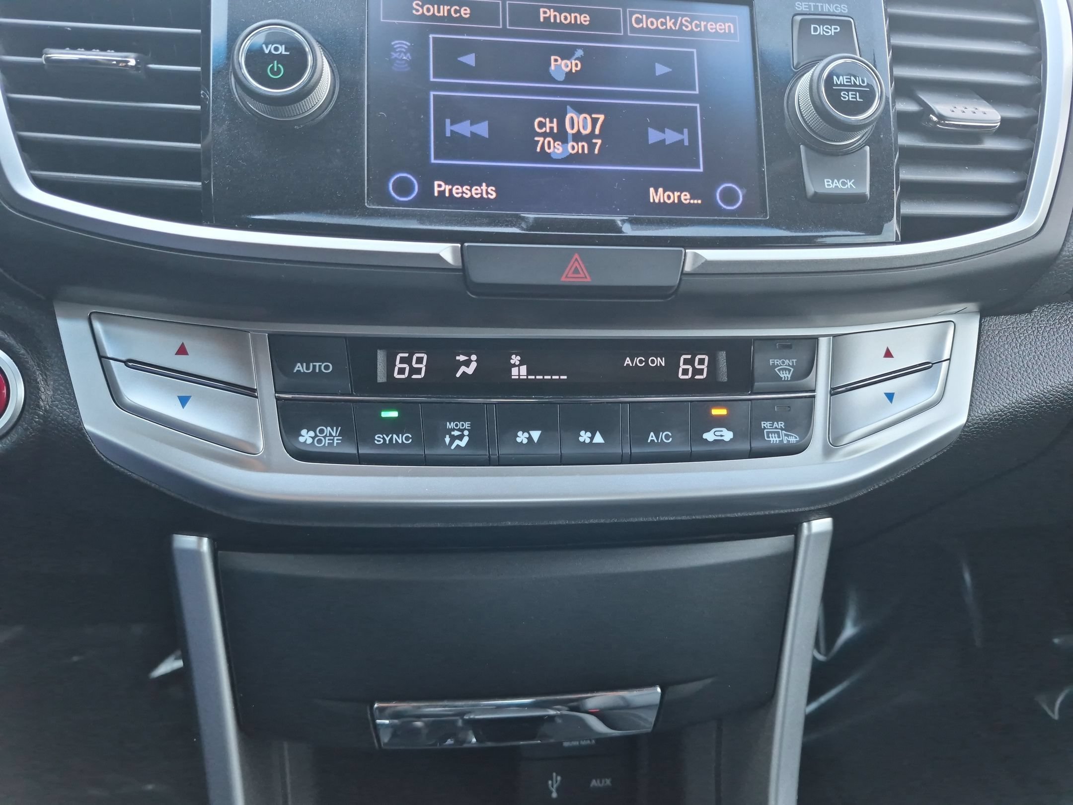 Used 2013 Crystal Black Pearl Honda EX-L Sedan image 21