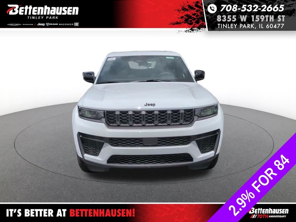 New 2026 Bright White Clear-Coat Exterior Paint Jeep Laredo image 13