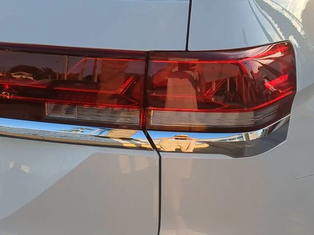 2026 Volkswagen Atlas SE w/Tech - Photo 8