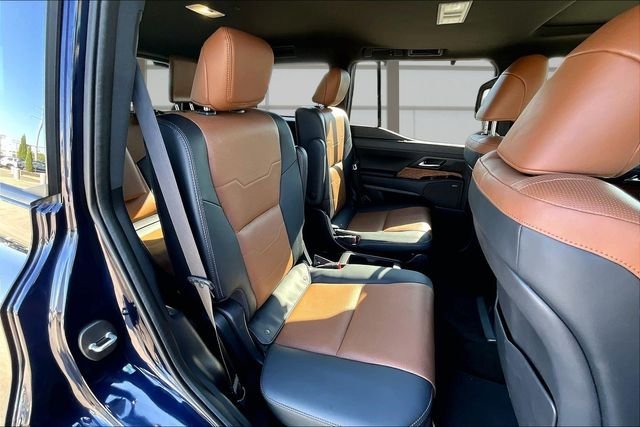 Used 2024 Blue Lexus 550 Luxury image 27