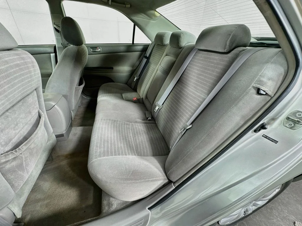 Used 2005 Lunar Mist Metallic Toyota STD image 27
