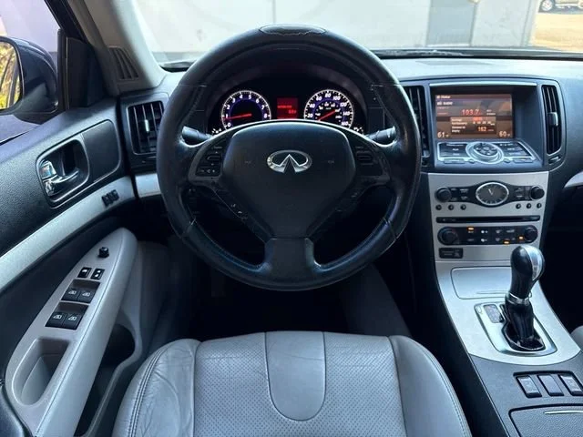 Used 2008 Platinum Graphite INFINITI Journey image 17
