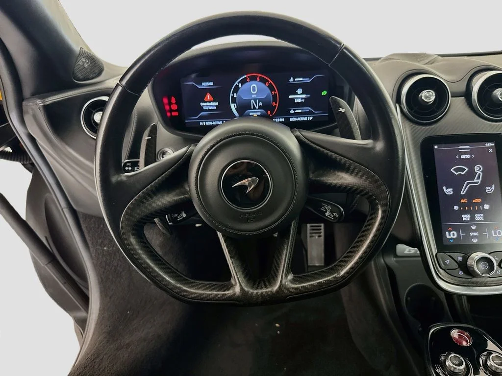Used 2021 Orange McLaren Base image 11