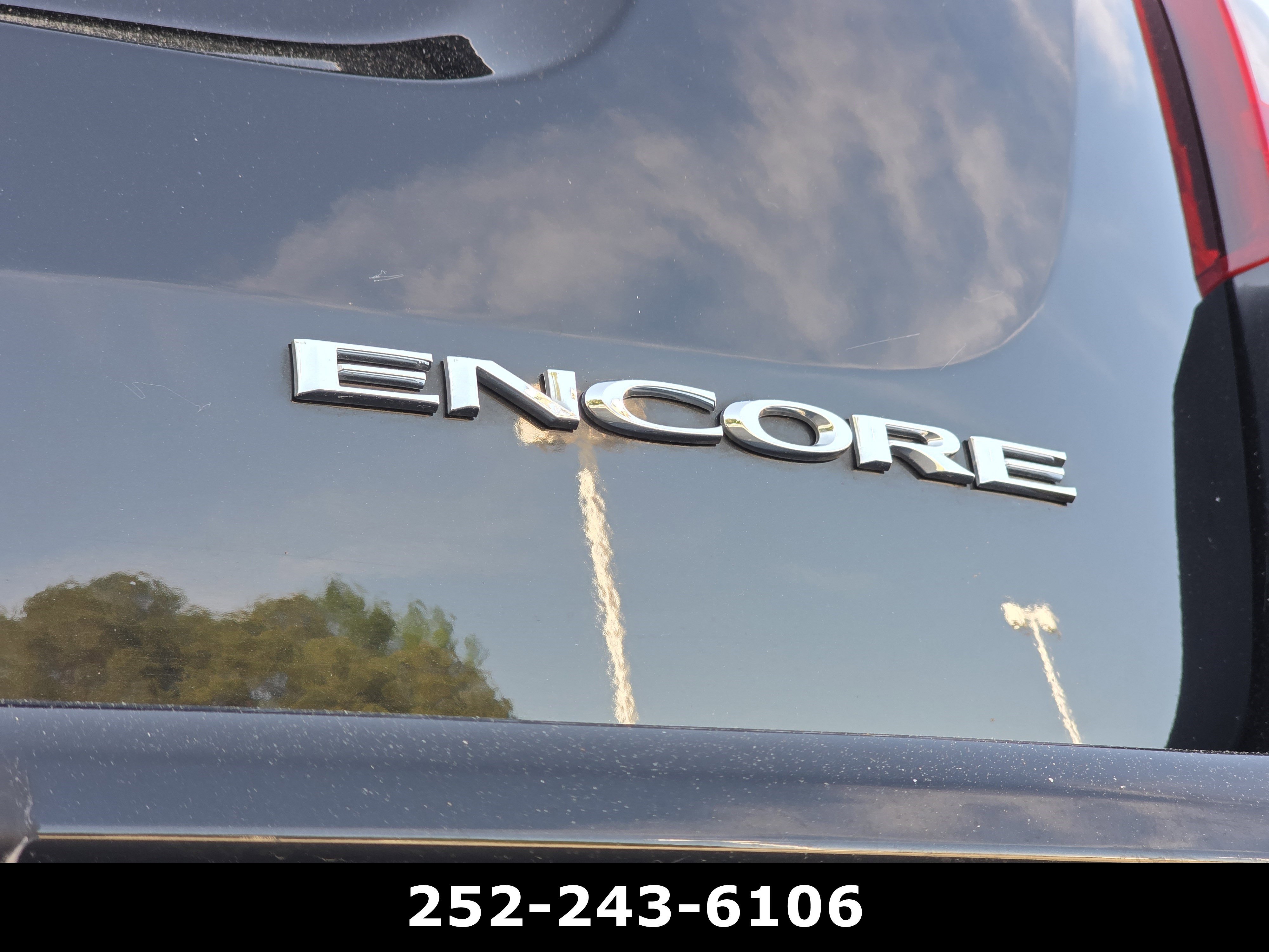 Used 2022 Ebony Twilight Metallic Buick Preferred image 43