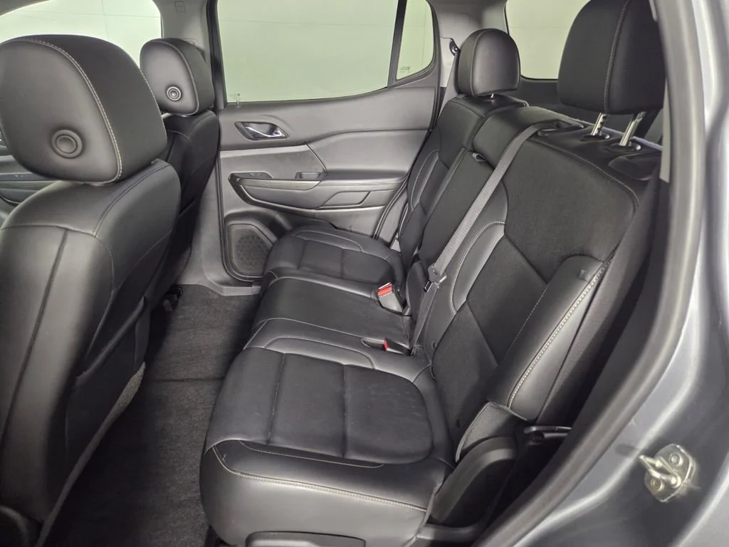 2021 GMC Acadia SLT - Photo 23