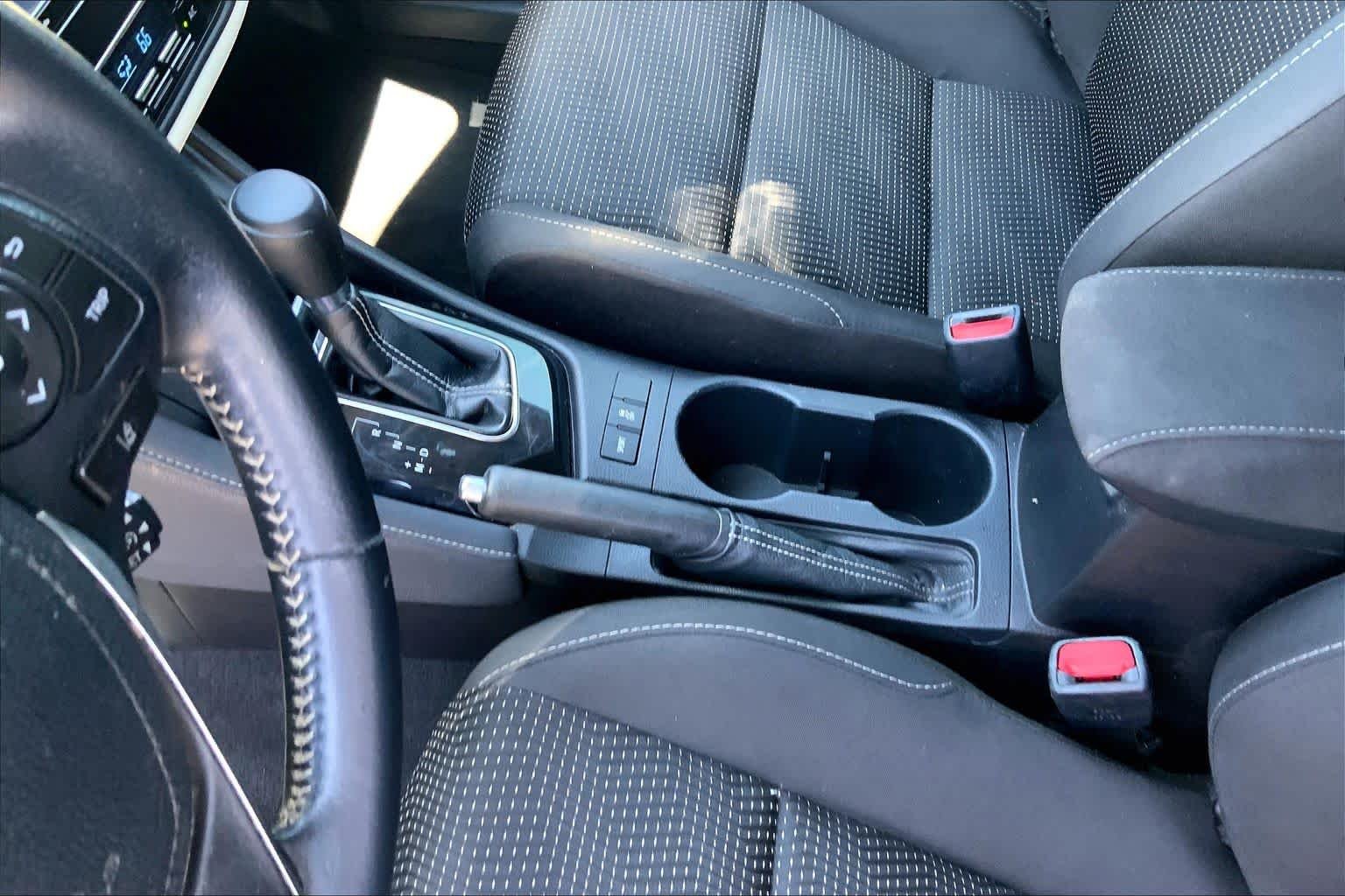Used 2018 Classic Silver Metallic Toyota  image 17