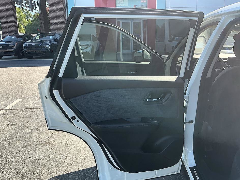 Used 2021 Pearl White Tricoat Nissan SV image 24