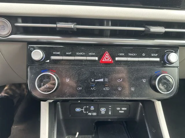 Used 2025 Green Hyundai SEL image 18