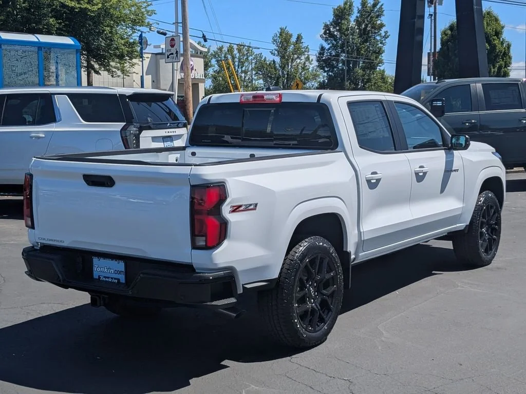 2025 Chevrolet Colorado Z71 - Photo 6
