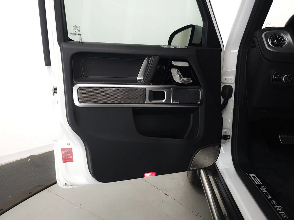 Certified Used 2025 Moonlight White Metallic Mercedes-Benz G 550 image 5